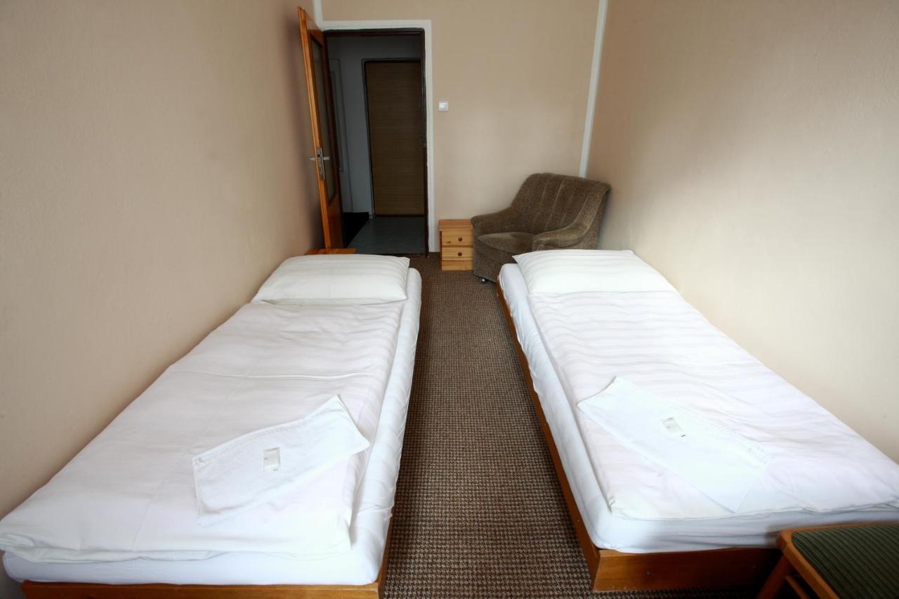 Hotel Slavie กลาชเตเรซ นาด โอห์รี ภายนอก รูปภาพ