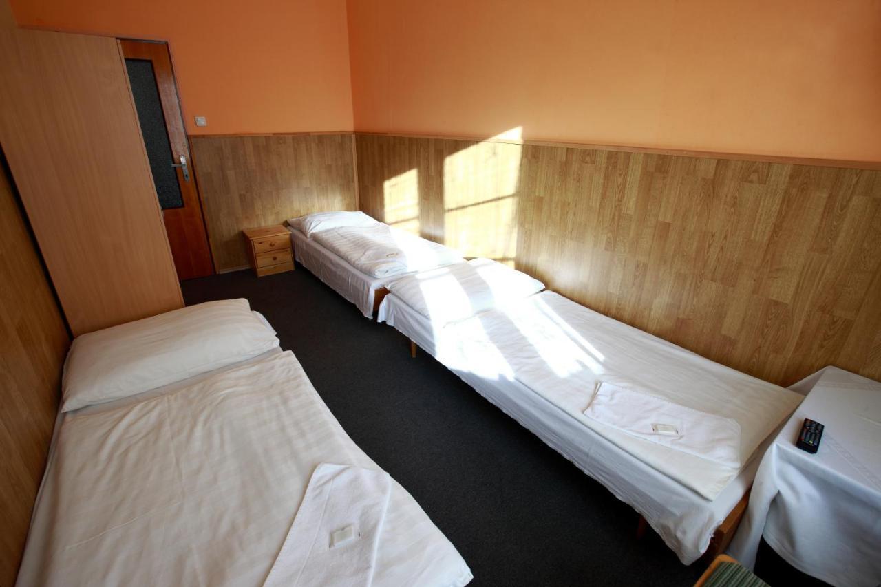 Hotel Slavie กลาชเตเรซ นาด โอห์รี ภายนอก รูปภาพ